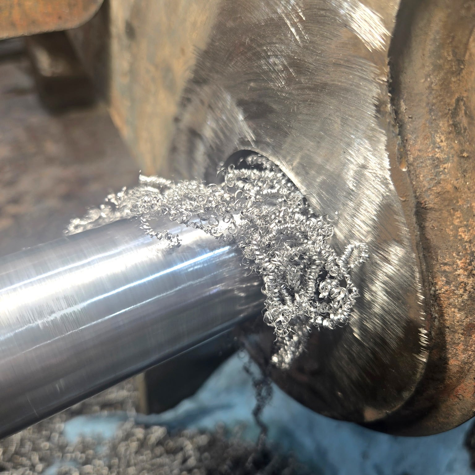 Precision lathe work cylinder and bore repair